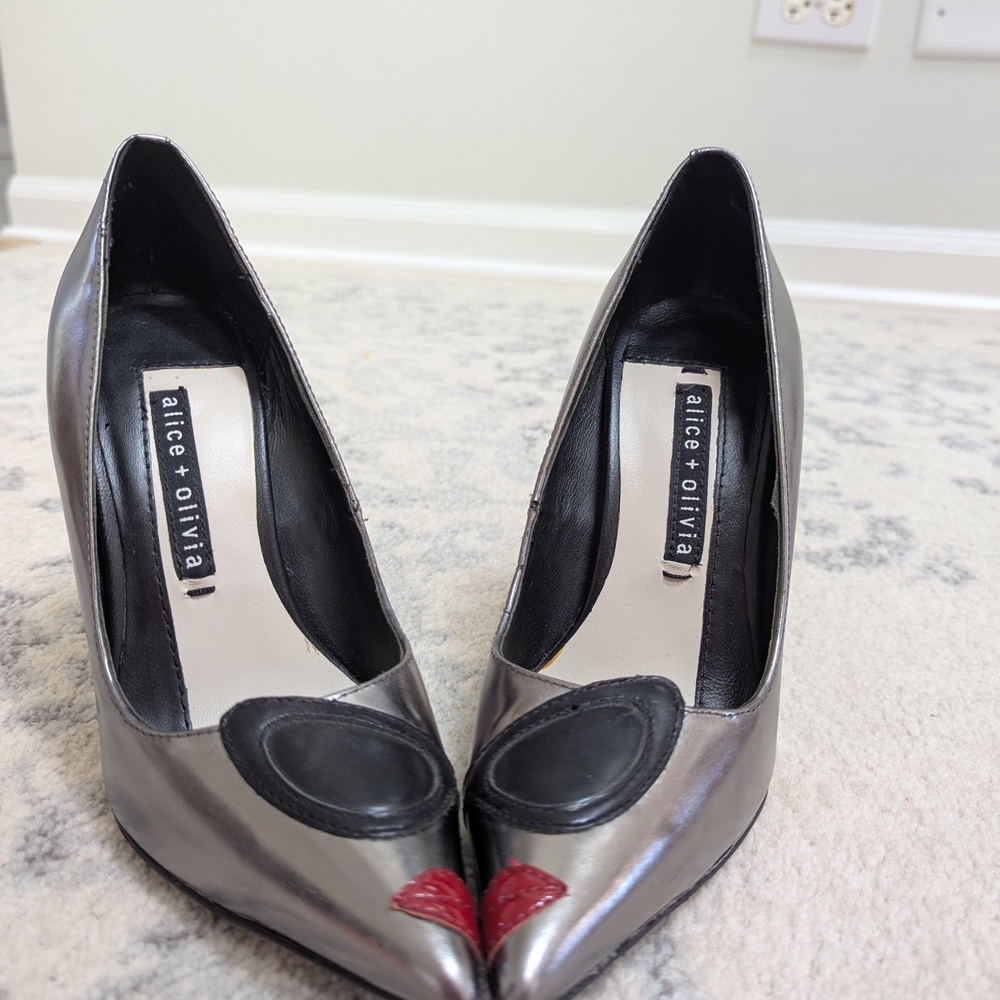Alice + Olivia Silver and Black Heels with Sleek Design
